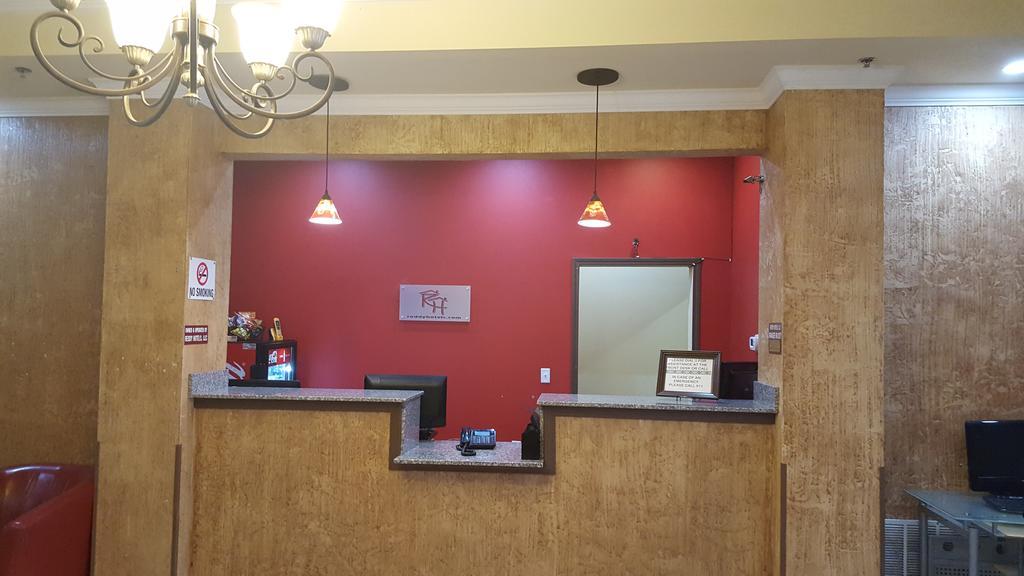 Reddy Hotel Plainview Екстериор снимка