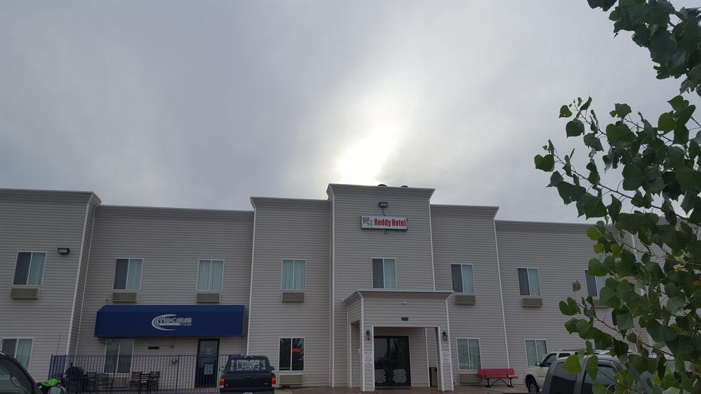Reddy Hotel Plainview Екстериор снимка