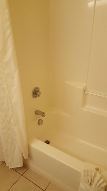 Reddy Hotel Plainview Екстериор снимка